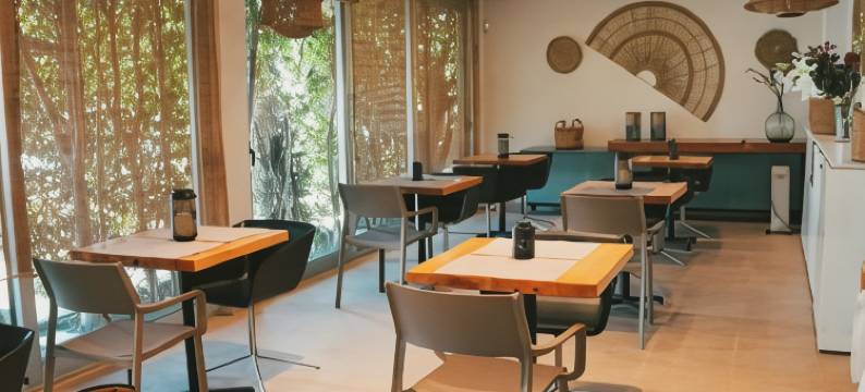 维拉莫尔酒店 - 限成人(Hotel Villamor)图片