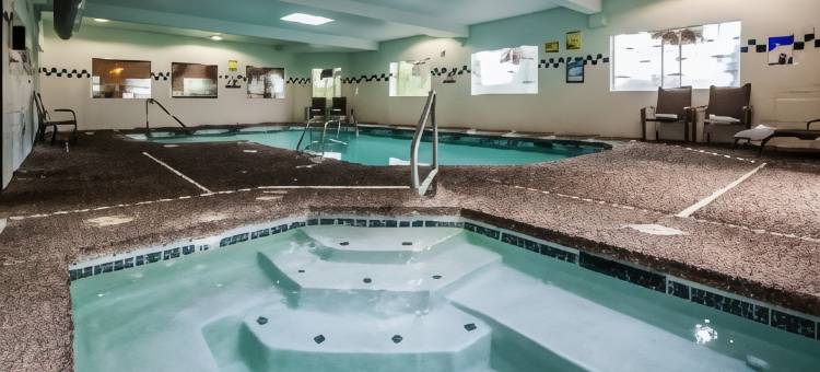 橡树梅多斯贝斯特韦斯特酒店(Best Western Oak Meadows Inn)图片