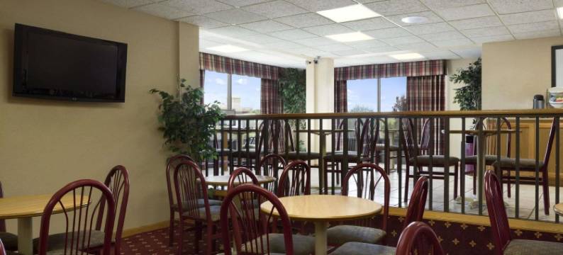 海斯温德姆呗盟套房酒店(Baymont by Wyndham Hays)图片