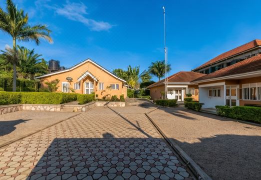 Corinya Serviced Apartments Hotel Overview