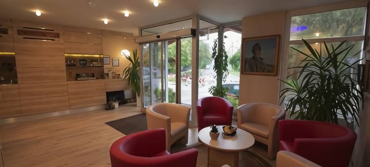 精品瓦达斯库特酒店(Hotel Vadászkürt Superior)图片