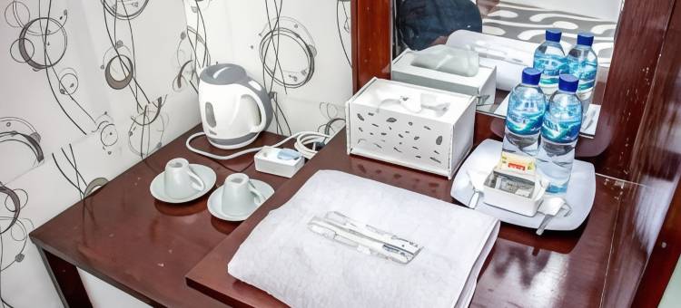 萨马尔乌鲁伊斯兰教友好旅馆-RedDoorz靠近吉打邦(Samar Wulu Guest House Syariah Mitra RedDoorz Near Ketapang)图片