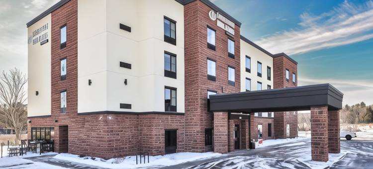 鹅卵石酒店和套房 - 莱因兰德(Cobblestone Hotel & Suites - Rhinelander)图片
