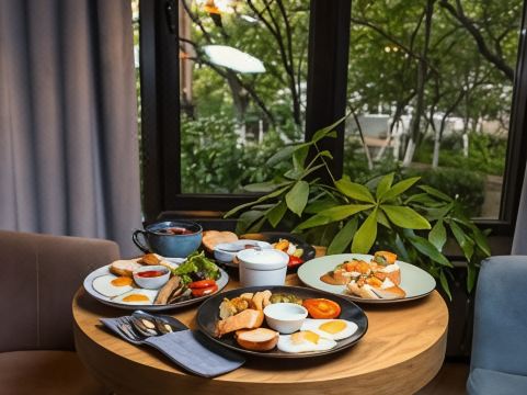 Golden Palace Hotel Overview