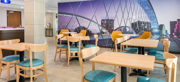 克拉丽奥波因特酒店(Clarion Pointe Fort Worth East - Arlington)图片