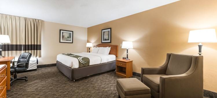 波蒂奇中央区的品质套房酒店(Quality Inn & Suites)图片