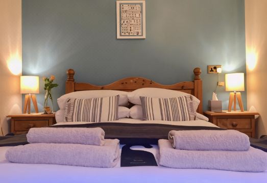 Sanders Yard Hotel Overview