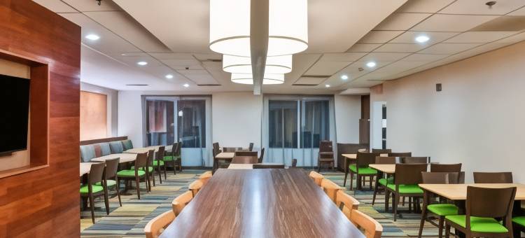 克里斯琴斯堡万豪万枫酒店(Fairfield Inn & Suites Christiansburg)图片