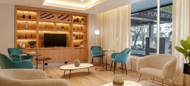 圣地亚哥NH 华雷斯城德酒店(NH Ciudad de Santiago)图片