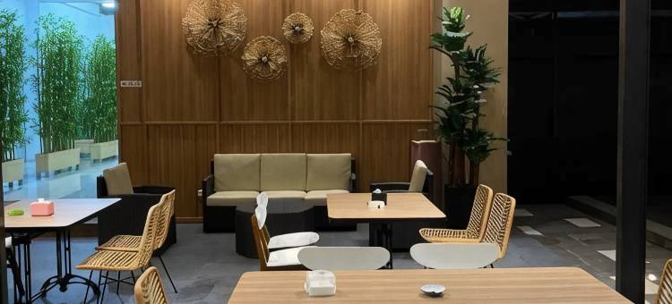 珍巴卡玛斯旅馆(Cempaka Mas Hotel)图片