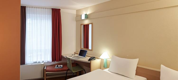 杜塞尔多夫中心车站宜必思酒店(Ibis Hotel Düsseldorf Hauptbahnhof)图片