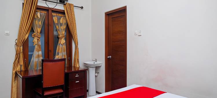 马格朗红多兹格利亚布根维尔(RedDoorz @ Griya Bougenville Magelang)图片
