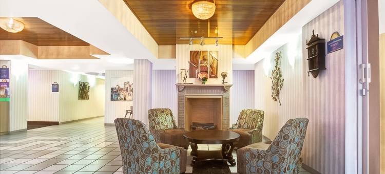 理奇兰戴斯套房酒店(Days Inn & Suites by Wyndham Ridgeland)图片