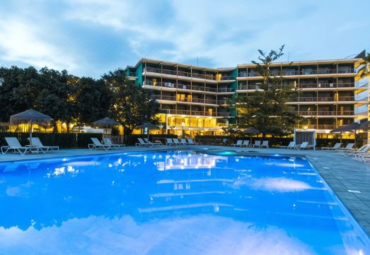 Hotel Almirante Hotel Overview