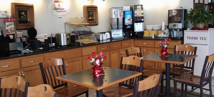 芒德城速8酒店(Super 8 by Wyndham Mound City)图片