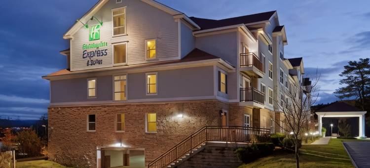 智选假日套房酒店怀特河路口(Holiday Inn Express & Suites White River Junction)图片