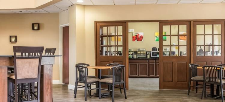 新伊比利亚品质套房酒店(Quality Suites New Iberia)图片