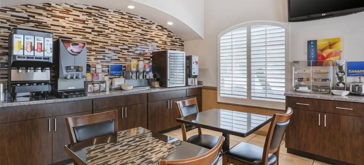 托尔森凤凰城贝斯特韦斯特酒店(Best Western Tolleson Hotel)图片