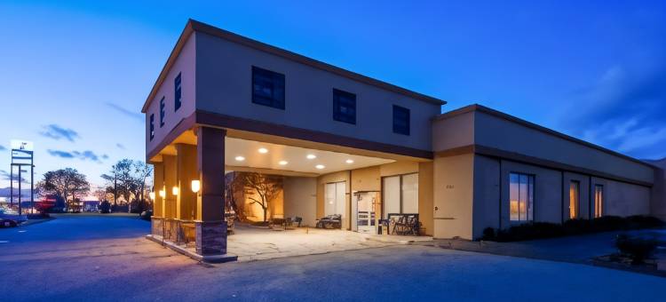 布拉夫斯交叉路贝斯特韦斯特酒店(Best Western Crossroads of the Bluffs)图片