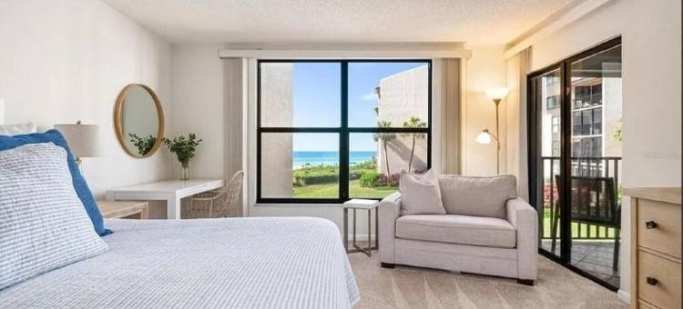 Siesta Key 海滩新装修的绝佳两卧室海滨公寓，带景观(Spectacular 2B Condo on Siesta Key Beach!)图片