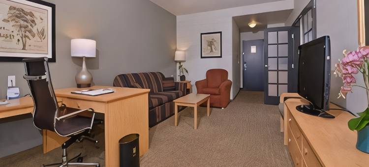 西雅图塔克维拉机场舒适套房酒店(Comfort Suites Airport Tukwila Seattle)图片