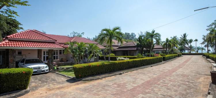 F4 Beach House Kitchen BBQ 3 Bedrooms Large Yard图片