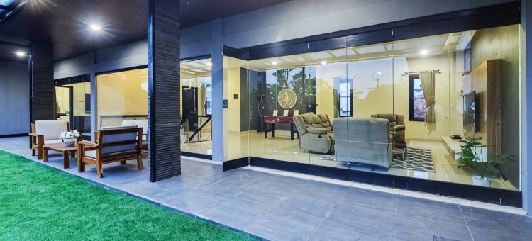Ngariung Villa W/ Pool & Billiard图片