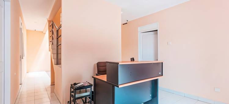 红多兹酒店@芝卡朗亭住宅(RedDoorz @ Pavilion Residence Cikarang)图片