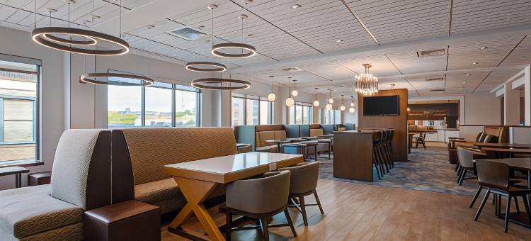 Holiday Inn Express 索格斯(洛根机场)(Holiday Inn Express Boston - Saugus)图片
