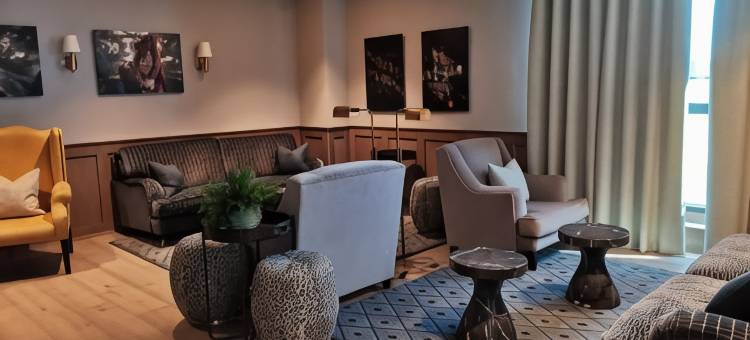 查尔斯霍普金纳里码头公寓(Charles Hope Canary Wharf South Quay)图片