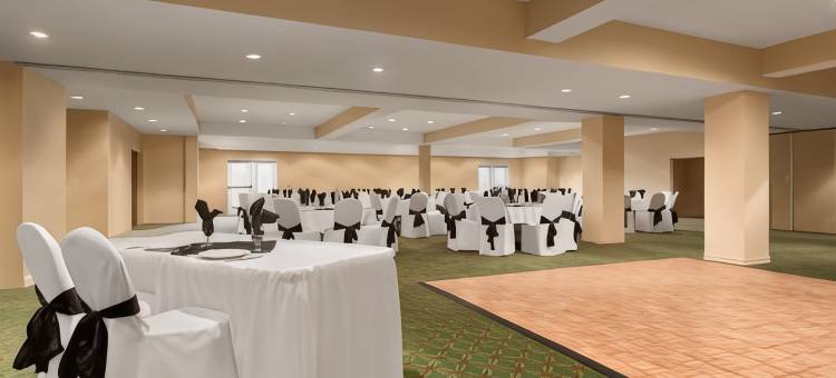 奥罗莫克托戴斯酒店及会议中心(Days Inn by Wyndham Oromocto Conference Centre)图片