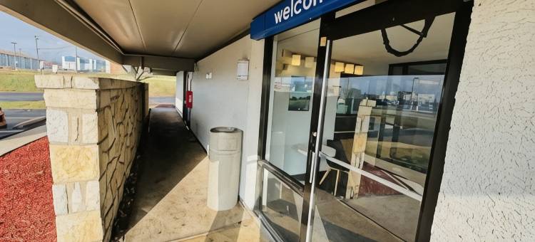 锡达拉皮兹6号汽车旅馆(Motel 6 Cedar Rapids, IA)图片