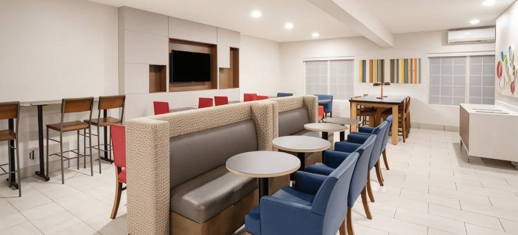 林肯城智选假日套房酒店(Holiday Inn Express & Suites Lincoln City)图片