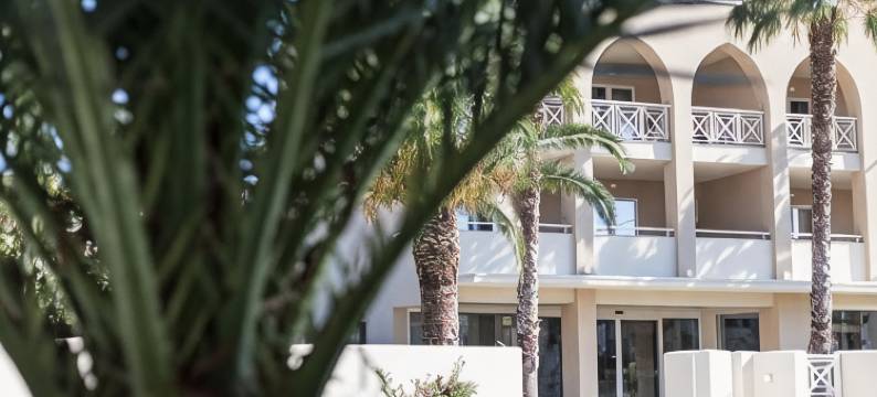 里亚齐绿洲套房酒店(Suite Hotel l'Oasi di Riaci)图片