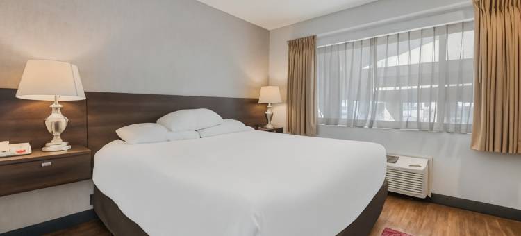 安大略红狮酒店(Red Lion Inn & Suites Ontario)图片