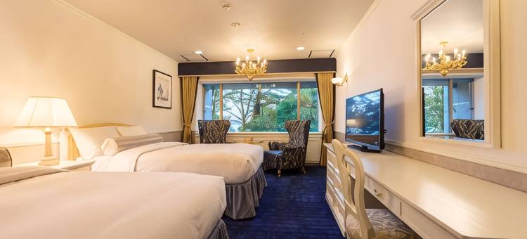 猫魔离宫里盘梯湖畔度假村(Urabandai Lakeresort Nekomarikyu)图片