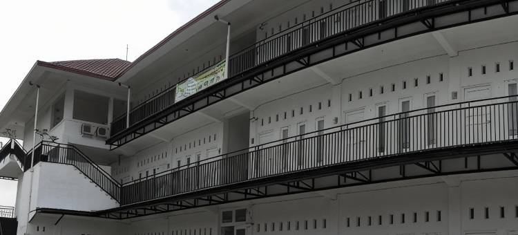 帕朗卡拉亚麦地那旅馆(Madina Guest House Palangkaraya)图片