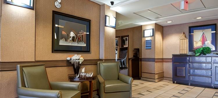 斯特拉斯莫尔戴斯套房酒店(Days Inn & Suites by Wyndham Strathmore)图片