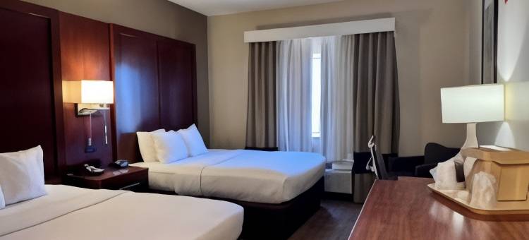 皮奥里亚体育馆舒适套房酒店(Comfort Suites Peoria Sports Complex)图片