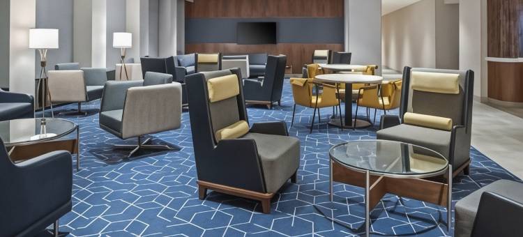 万豪万怡酒店伍德兰德(Courtyard by Marriott Woodland)图片