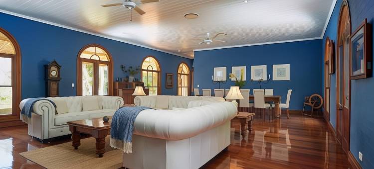 维多利亚伊威达乐酒店(Victoria's at Ewingsdale)图片