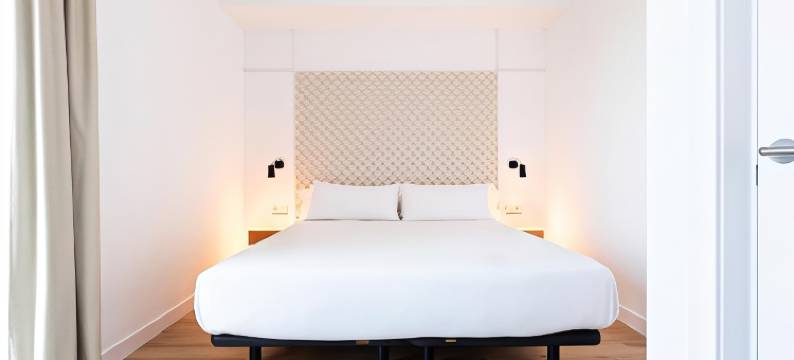 广场港公寓酒店(Port Plaza Apartments)图片