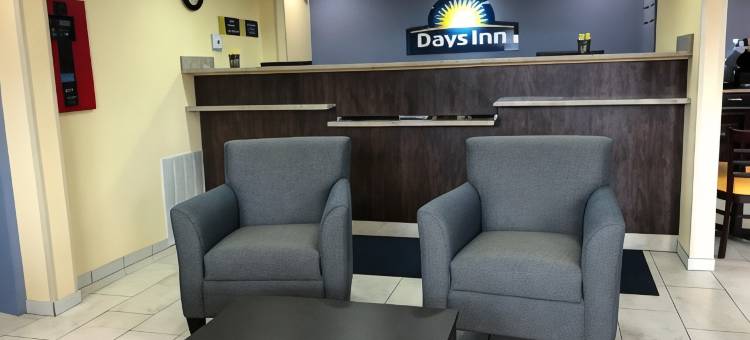 查尔斯镇/哈珀斯费里戴斯酒店(Days Inn by Wyndham Charles Town)图片