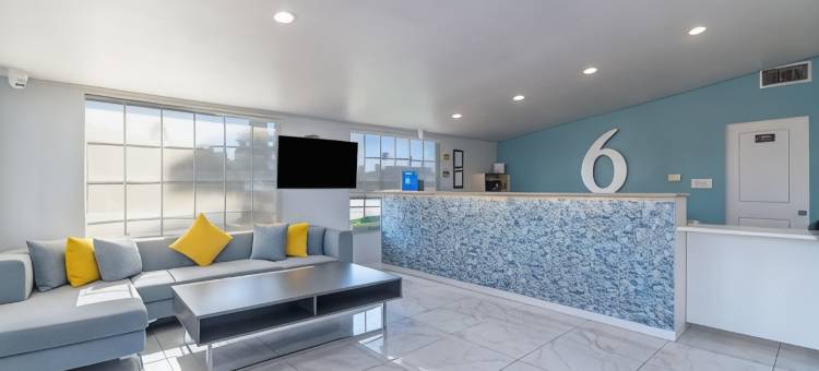 加利福尼亚州马德拉 Studio 6 套房 - 约塞米蒂(Studio 6 Suites Madera, CA - Yosemite)图片