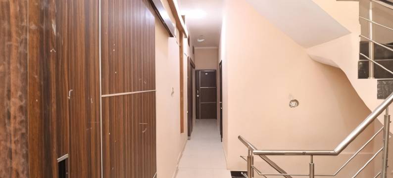 OYO 35497 卡波尔住宅酒店(OYO 35497 Hotel Kapoor Residency)图片