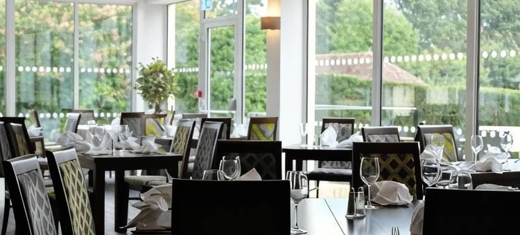 小修道院贝斯特韦斯特酒店(Best Western Priory Hotel)图片