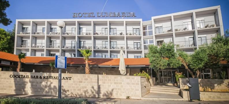 伦巴达酒店(Hotel Lumbarda)图片