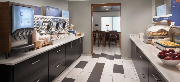 智选假日套房酒店奥利夫布兰奇(Holiday Inn Express & Suites Olive Branch)图片