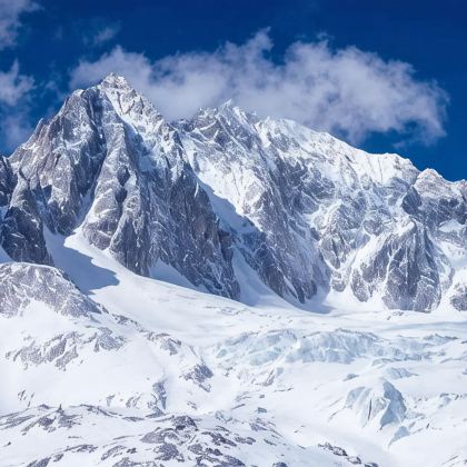 云南昆明+大理市+丽江+玉龙雪山6日5晚跟团游