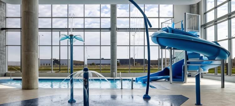 蒙特利尔圣洛朗机场智选假日酒店(Holiday Inn Express AÉROPORT MONTRÉAL - ST-LAURENT)图片